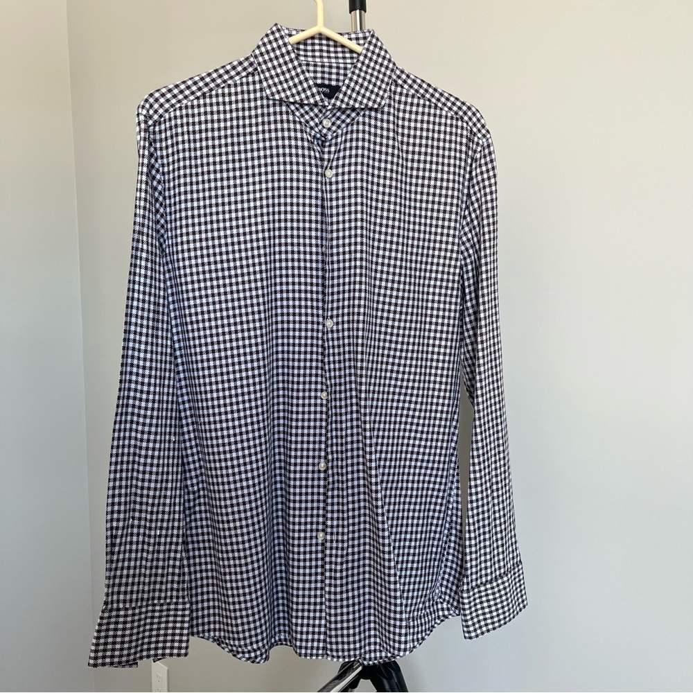Hugo Boss Dress Shirt 41/16
